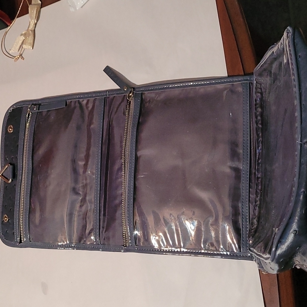 MOR Makeup Bag - Picture 4 of 15